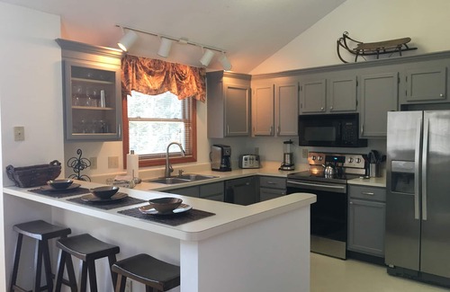 Lincoln House | Welcome to The Great Life at Forest Ridge Beautiful 4+ Bdrm, 3.5 Bath