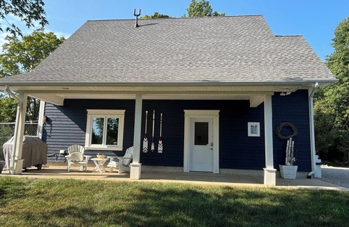 Georgian Bluffs House | Welcome to the Lake House