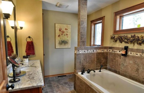 Minong Cabin | Welcome To The Lazy Dog Lodge Retreat On the 1600 - Acre Minong Flowage!