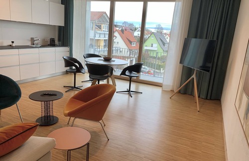 Stetten Apartment | Welcome to the light-flooded, barrier-free Apartment Ranke.