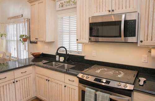 Hammondsport Cabin | Welcome to The Little Green Lakehouse at Sylvan Beach