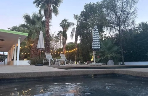 El Mirador House | Welcome to the Mojo Dojo Desert Casa House
