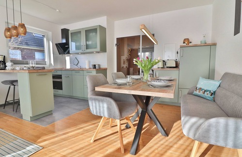 Langeoog Apartment | Welcome to the newly renovated vacation apartment "Strandleben", your perfect