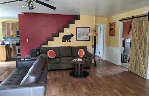 Columbia Falls House | Welcome to The Ponderosa!