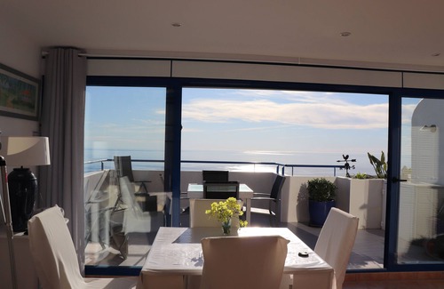 Peniscola Apartment | Welcome to the Perla Blanca apartment building 'The White Pearl' in Peñiscola,