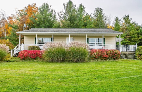 Hammondsport House | Welcome to the "Quay" Finger Lakes