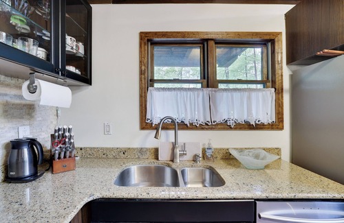 Lake Ariel Ski Chalet | Welcome to The Sparrow located in the amenity filled Hideout!