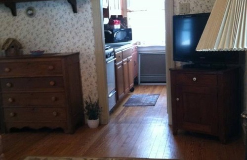 North End Cottage | Welcome to this adorable cottage by the sea, clean and pet friendly