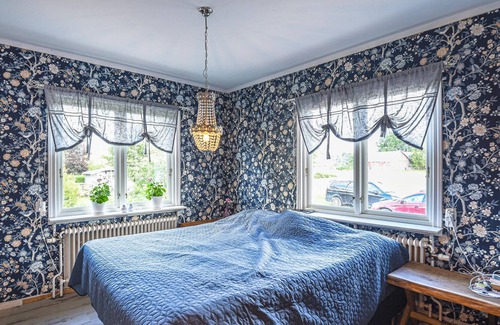 Vara House | Welcome to this beautiful family house with garden and spacious terrace.