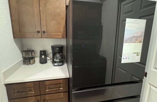 Branson West Condo | Welcome to this charming 2-bedroom condo located 5 mins from Silver Dollar City!