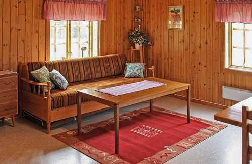 Gallo House | Welcome to this charming wooden house in Våle.