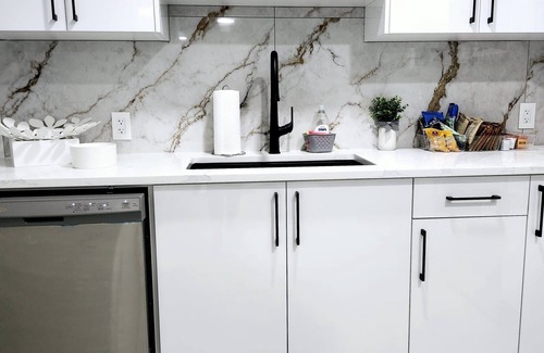 Nisku House | Welcome to this cozy 2 bedroom brand new home nestled in the beautiful Nisku are