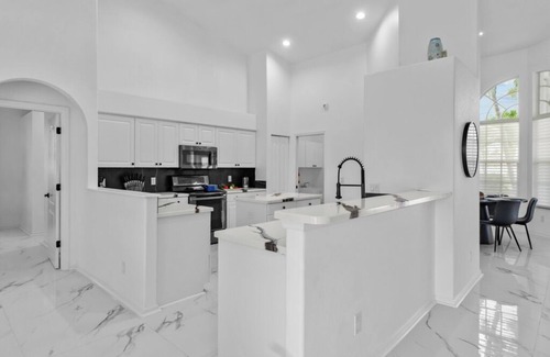 Cape Coral House | Welcome to Tiki Time Retreat, your ideal Cape Coral vacation rental