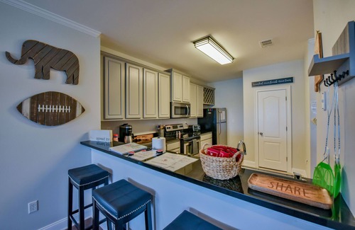 Tuscaloosa Condo | Welcome to Tusk-Away!