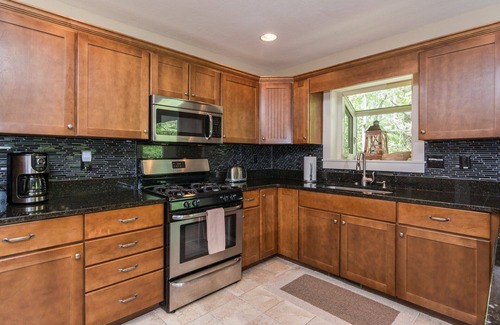 Brevard House | Welcome to Water's Edge: Family-Friendly, Dog-Friendly Adventure Awaits!