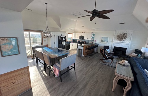 Avon House | Welcome to Wreckless! Beautiful home with AC and WIFI in delightful Avon