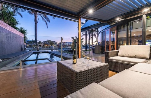 Patterson Lakes House | Welcome to your luxury waterfront retreat in Patterson Lakes