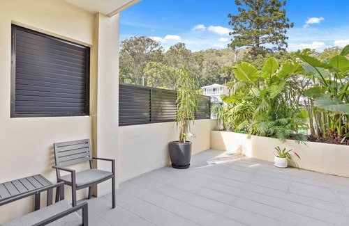 Burleigh Heads Apartment | Welcome to your ideal holiday escape in vibrant Burleigh Heads!