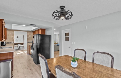 Clearwater House | Welcome to your private oasis in the heart of Clearwater!