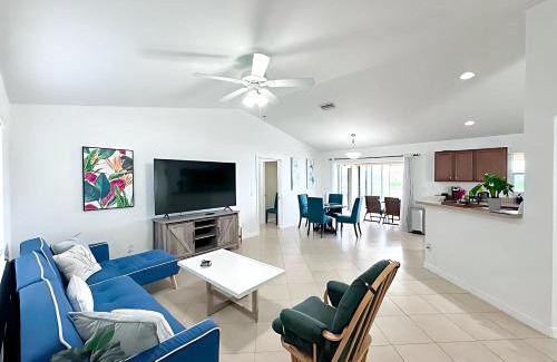 Port Charlotte Villa | Welcome to Your Riverside Retreat