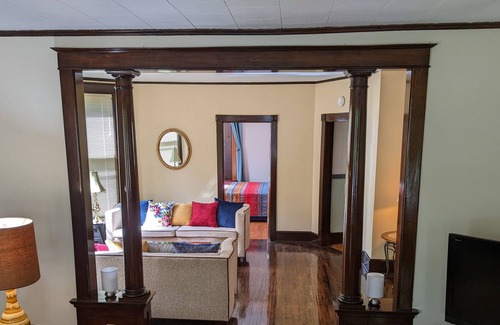 Ironwood House | Welcome Traveling professionals- beautiful lower flat by the Iron Belle Trail!