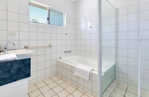Stuart Park House | Welcome yourself to your next family friendly 3BR in the heart of The Gardens!