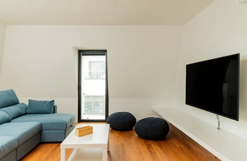 Ponta Delgada House | WelcomeBuddy - Casa Rua da Fonte - Modern & Relax