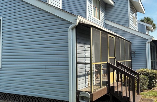 Orange Beach Condo | Welcoming 2-bedroom condo in Orange Beach. With pool and beach access