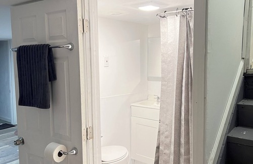 Vestal House | Welcoming 2-bedrooms cute house in Vestal.