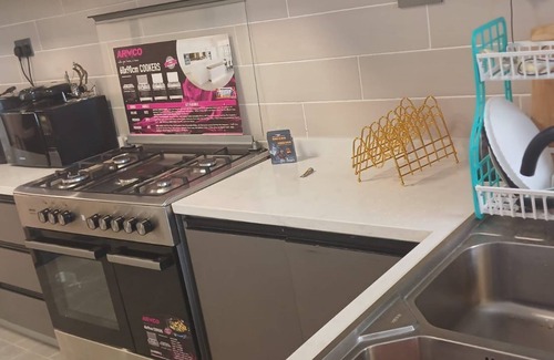 Syokimau Apartment | Welcoming 3-bedroom apartment overlooking the park, near SGR and Airport-Makumbi