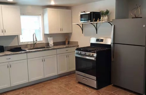 Warren House | Welcoming 3-bedroom House - Howland Warren OH