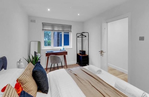 Pettits Apartment | Welcoming 3 BR Apt in the East