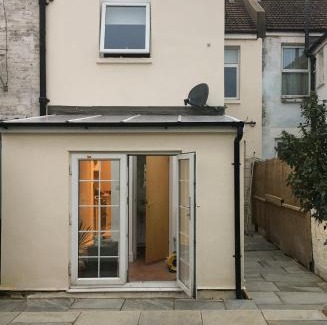 Eastbourne House | Welcoming 4 Bed Holiday Home in Eastbourne