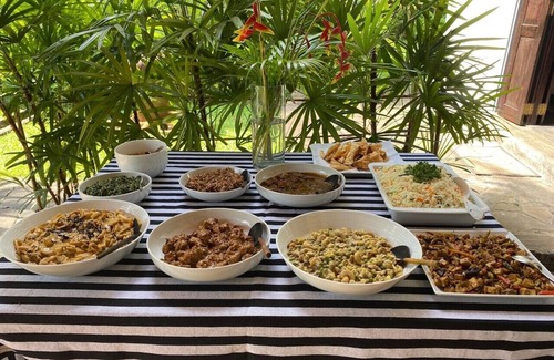 Unawatuna Villa | Welcoming 5-bedroom villa with pool and staff near Galle