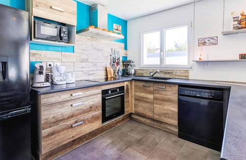 Longeves House | Welcoming and family vacation home near La Rochelle.