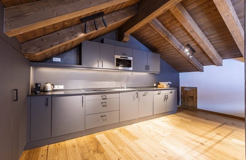 Ehrwald Ski Chalet | Welcoming chalet with balcony