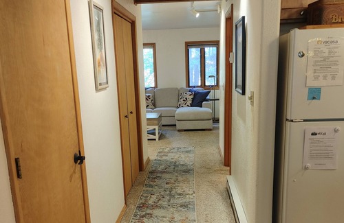 McCall Cabin | Welcoming home with large decks & wood stove - located in heart of McCall