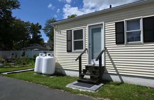 Walton Park House | Welcoming house with one private bedroom and private entrance with bathroom