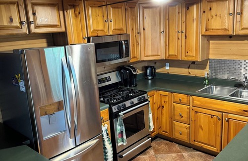 Decatur Cabin | Welcoming log cabin on Keeler Lake - 5 bedrooms for a cozy getaway