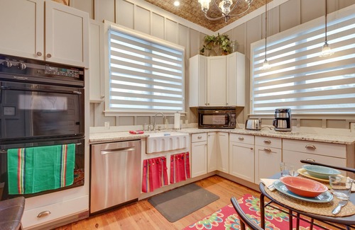 Norcross Cottage | Welcoming Norcross Cottage w/Deck + Shared Grill!