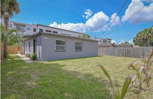 North Hyde Park House | Welcoming The Bayside Retreat Tampa Unit A - 2 bedrooms 1 bathroom