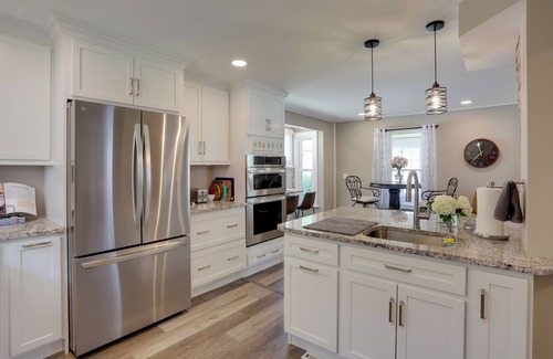 Willoughby House | Welcoming Willoughby Home: 1 Mi to Historic Dtwn