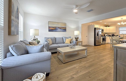 Sumter County House | Well-Appointed 3br Cottage in Shady Brook - 2 Min Stroll to Pool, Golf Cart