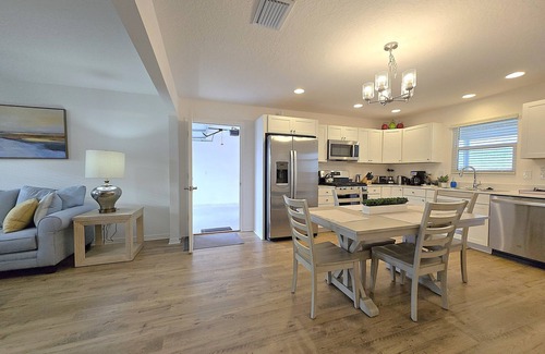 Sumter County House | Well-Appointed 3br Cottage in Shady Brook - 2 Min Stroll to Pool, Golf Cart