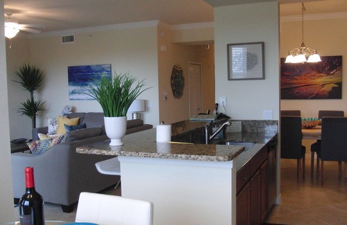 Braden River Condo | Well appointed 3rd floor unit Includes Golf