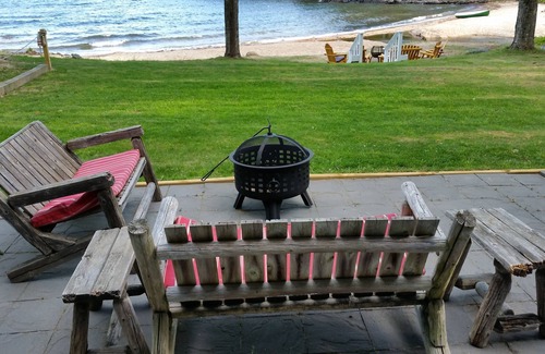 Sebago House | Well Appointed House on a Secluded Sandy Beach Cove - West Shore - Sebago Lake