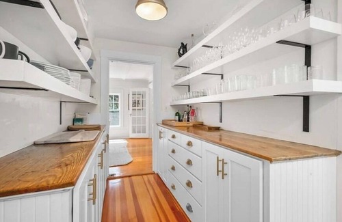 Hyannis Port House | Well appointed luxury home in Hyannis Port. Close to Fortes beach. RPMS113