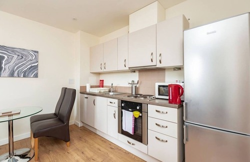 Maidstone Apartment | Well decorated 2-bedroom apartment in Maidstone near town centre