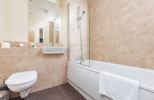 Maidstone Apartment | Well decorated 2-bedroom apartment in Maidstone near town centre