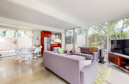 Palm Springs Villa | Well-designed & modern villa with patios, pool & hot tub - walk to downtown